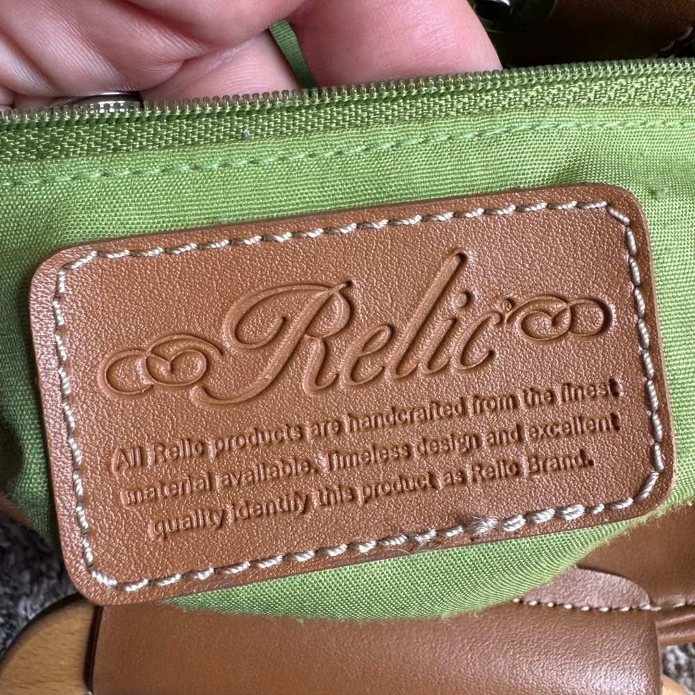 Relic Brand Wooden Handled cross body hawaiian style Handbag - Picture 8 of 11